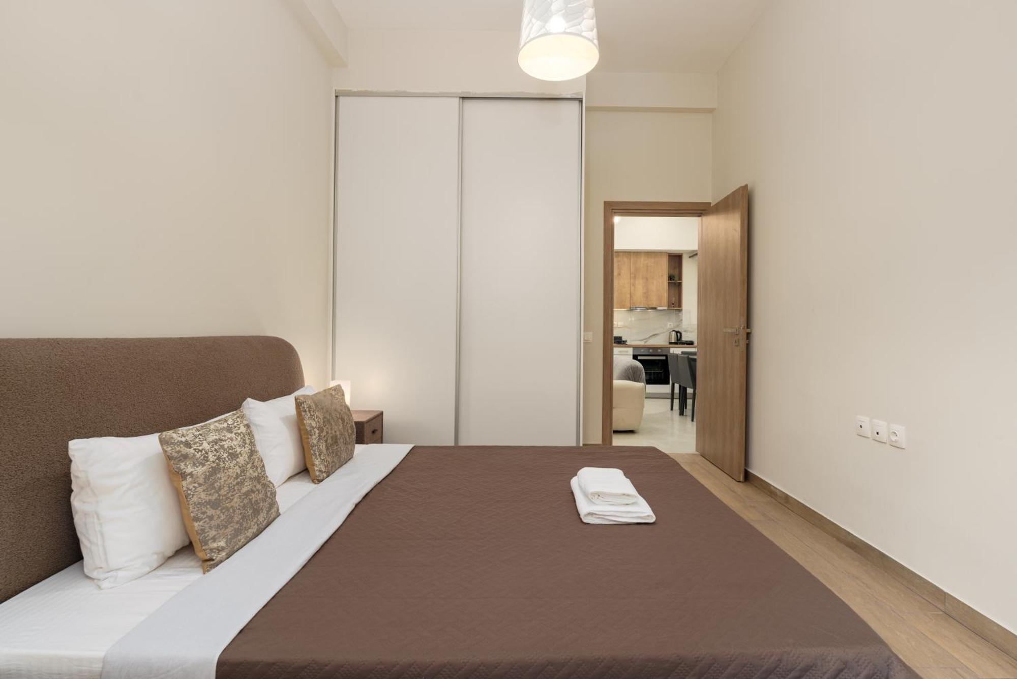 Cozy New Apartment Nearby Metro Афіни Екстер'єр фото