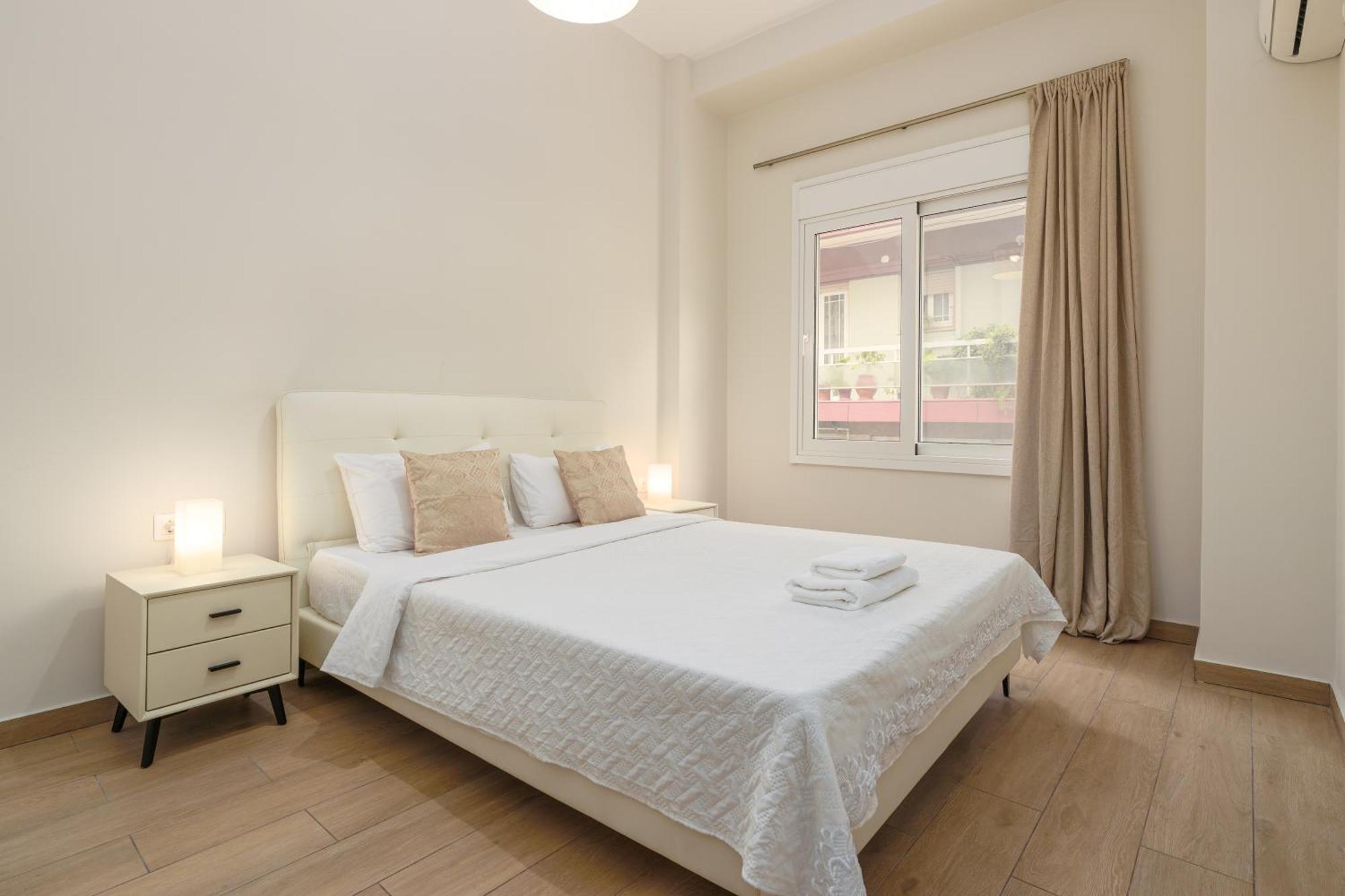Cozy New Apartment Nearby Metro Афіни Екстер'єр фото